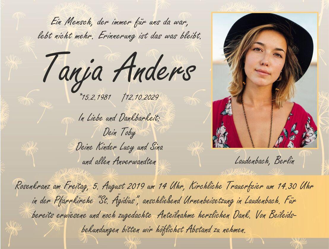 Trauerkarte mit Floral-Muster, Bild einer Frau mit Hut, Namen und Daten in eleganter Schrift. Text zu Trauerfeier und Dank.